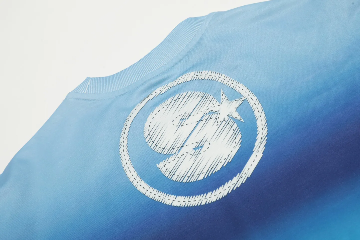 Saint michael tears all-over printed long-sleeved vintage autumn and winter T-shirt Style number: 107 Size: M L XL Wholesale price: 136 Color: Picture color